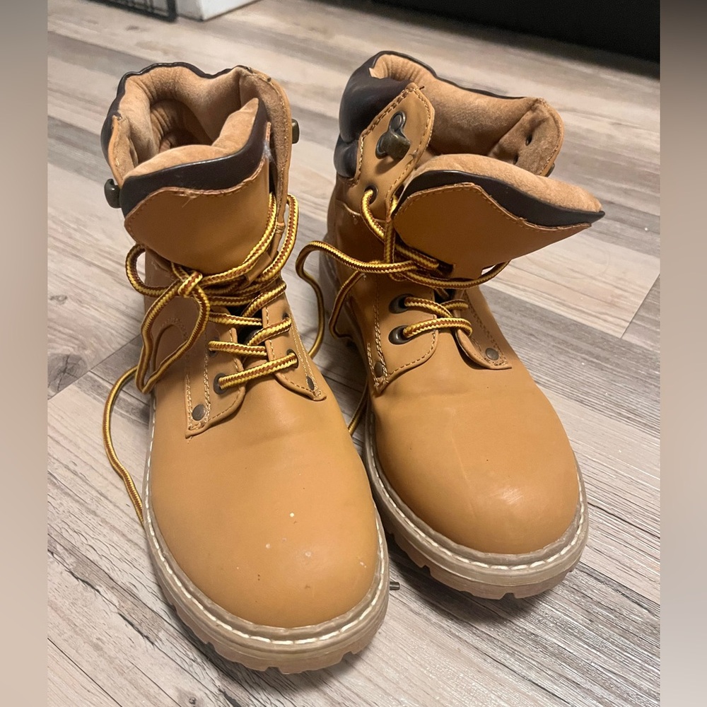 FOREVER21 Kids Tan Work-Style Boots - Durable Lace-Up Comfort